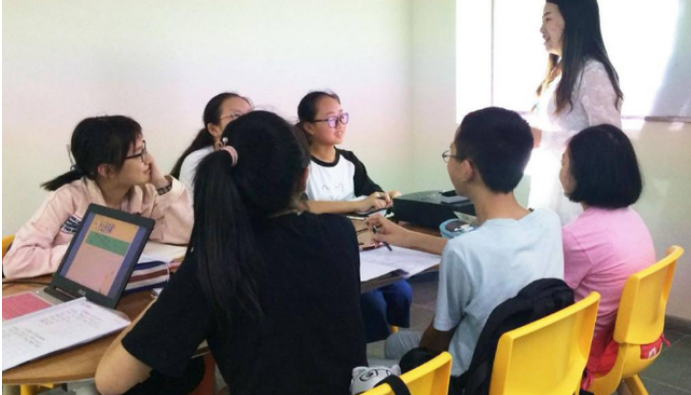 学校补课合理吗？学校补课是否合理，关键看是否强制、是否收费、是否影响学生休息——你怎么看？